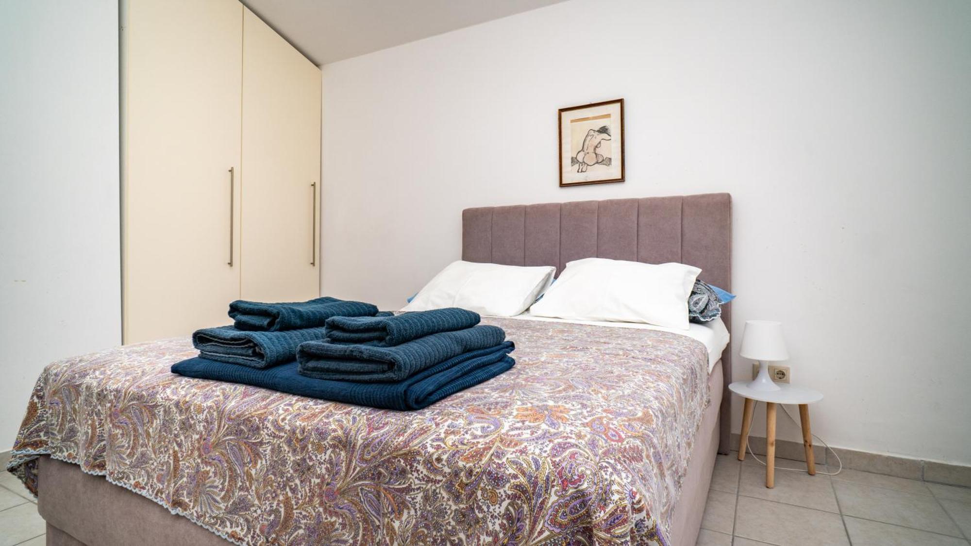 Apartments Gandalj Lokva Rogoznica Ngoại thất bức ảnh
